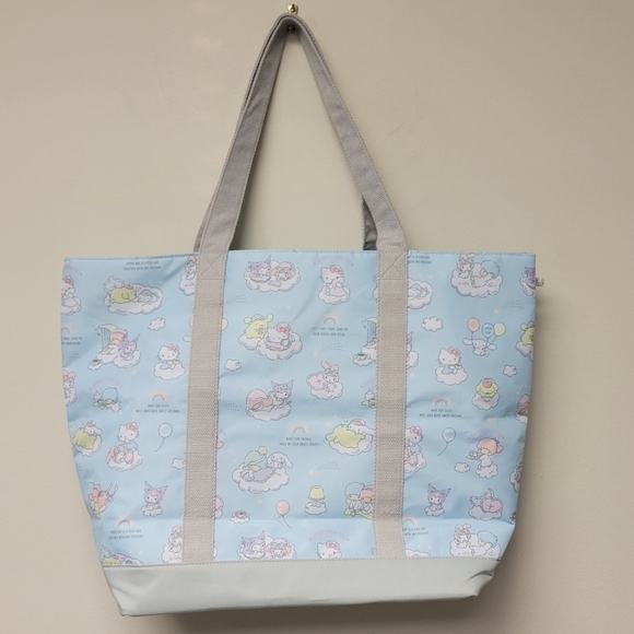 Sanrio Hello Kitty and Friends Extra Large Travel Tote weekend Bag - Picture 2 of 8